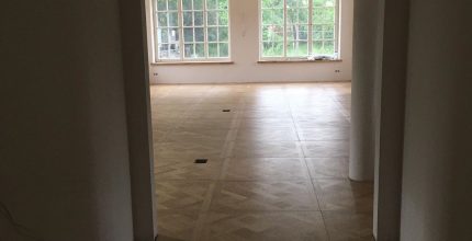 barnizar parquet